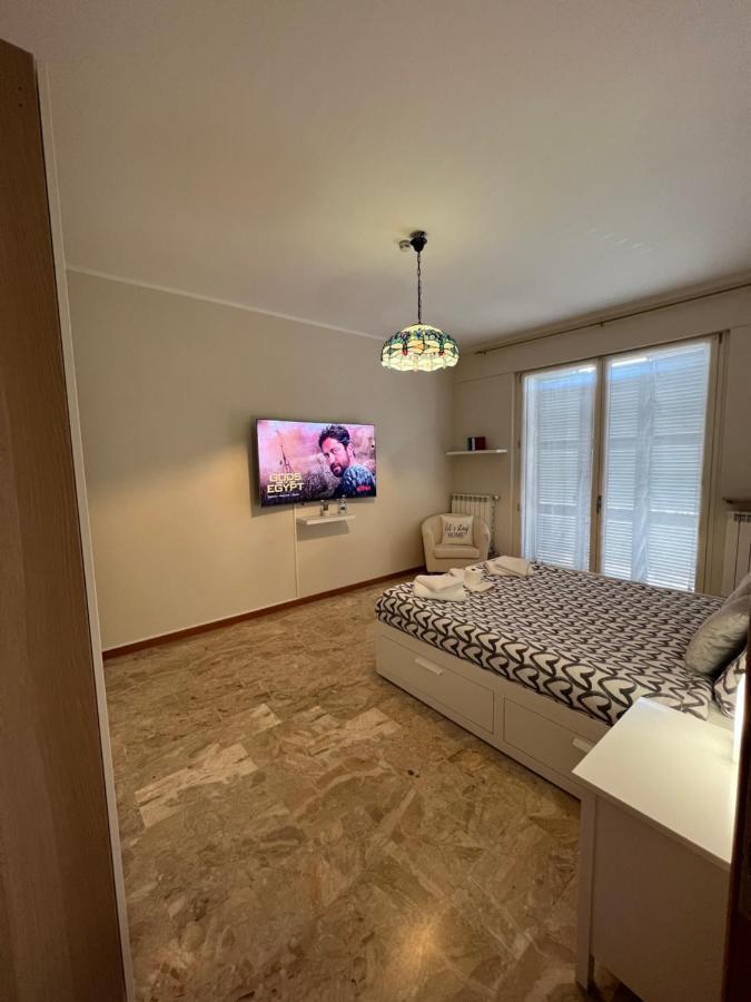 Casa Diego Camera Con Balcone Privato Piacenza Zewnętrze zdjęcie